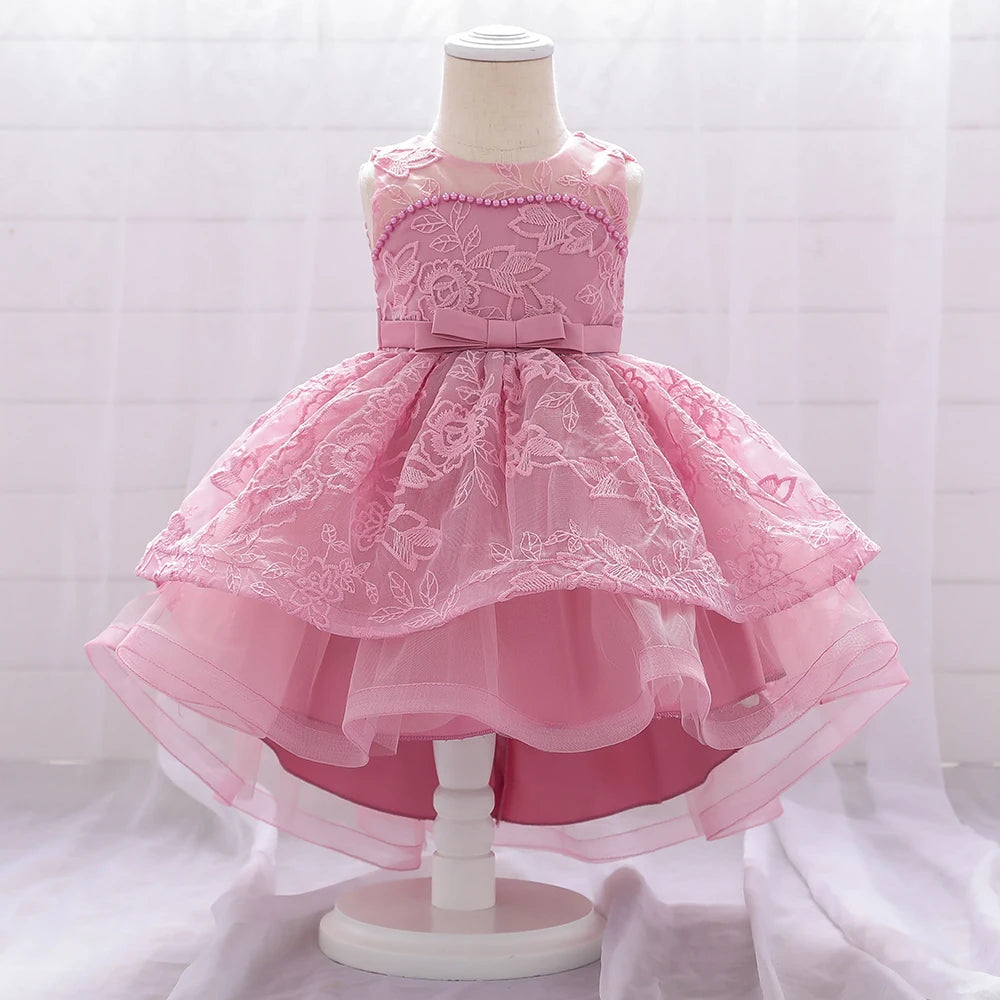Robe anniversaire bébé avec traine