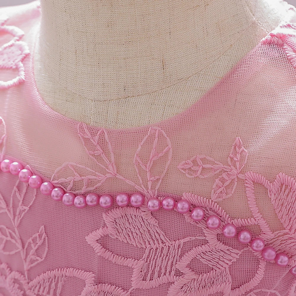 Robe anniversaire bébé avec traine