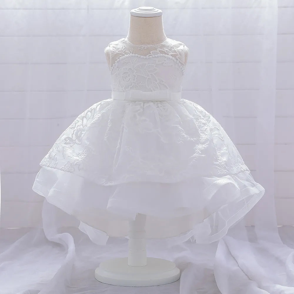 Robe anniversaire bébé avec traine