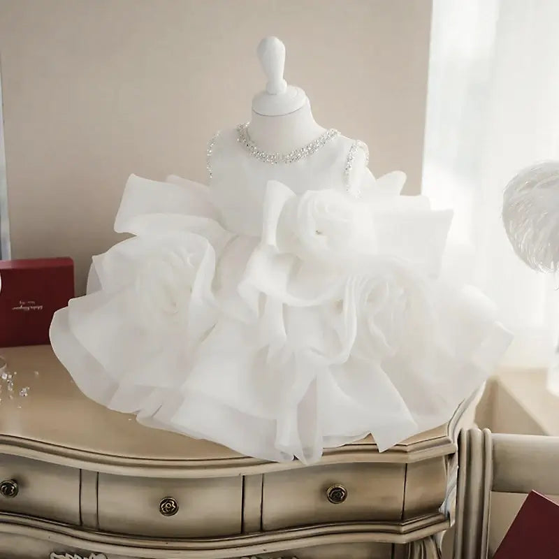Robe blanche de baptême petite fille
