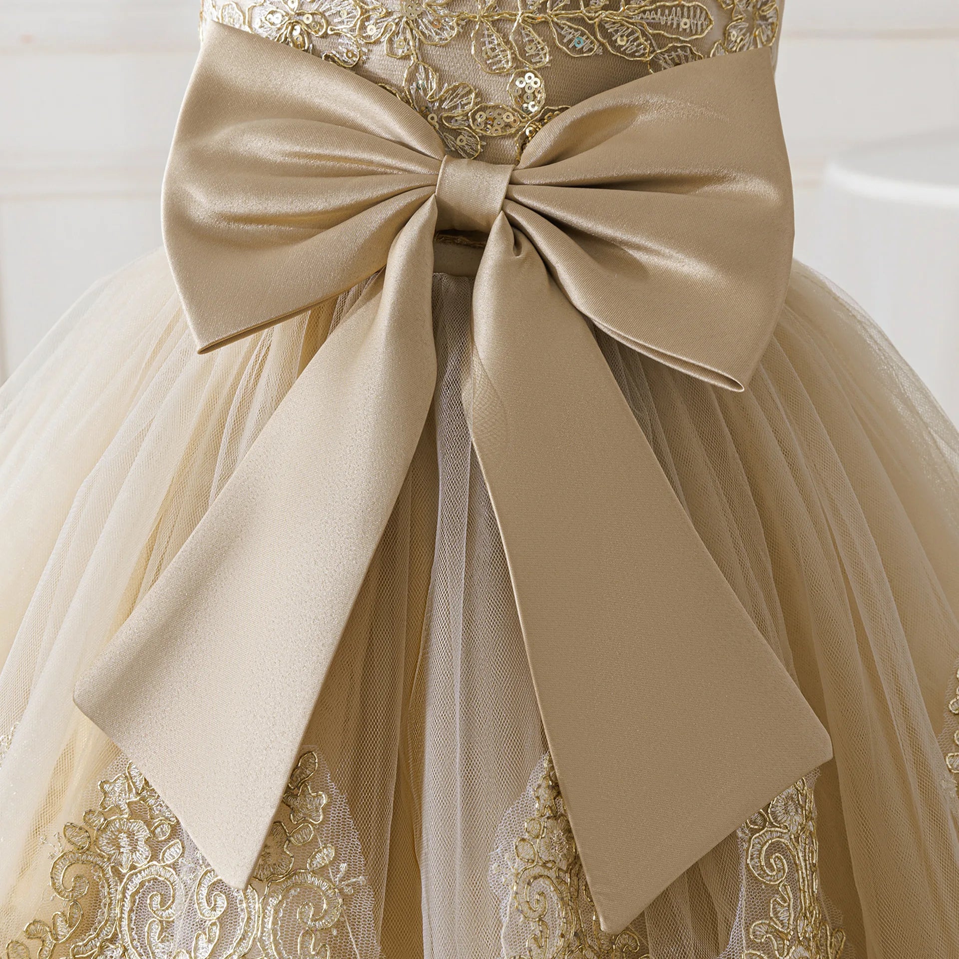 Robe de cérémonie Noël avec traine Jini