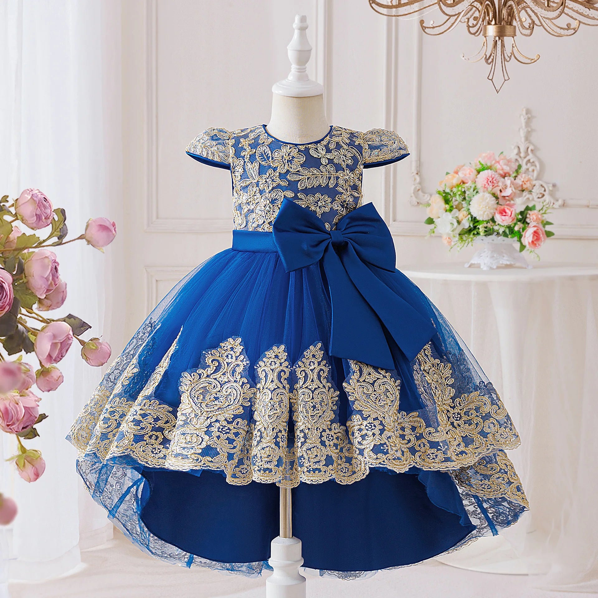 Robe de cérémonie Noël avec traine Jini
