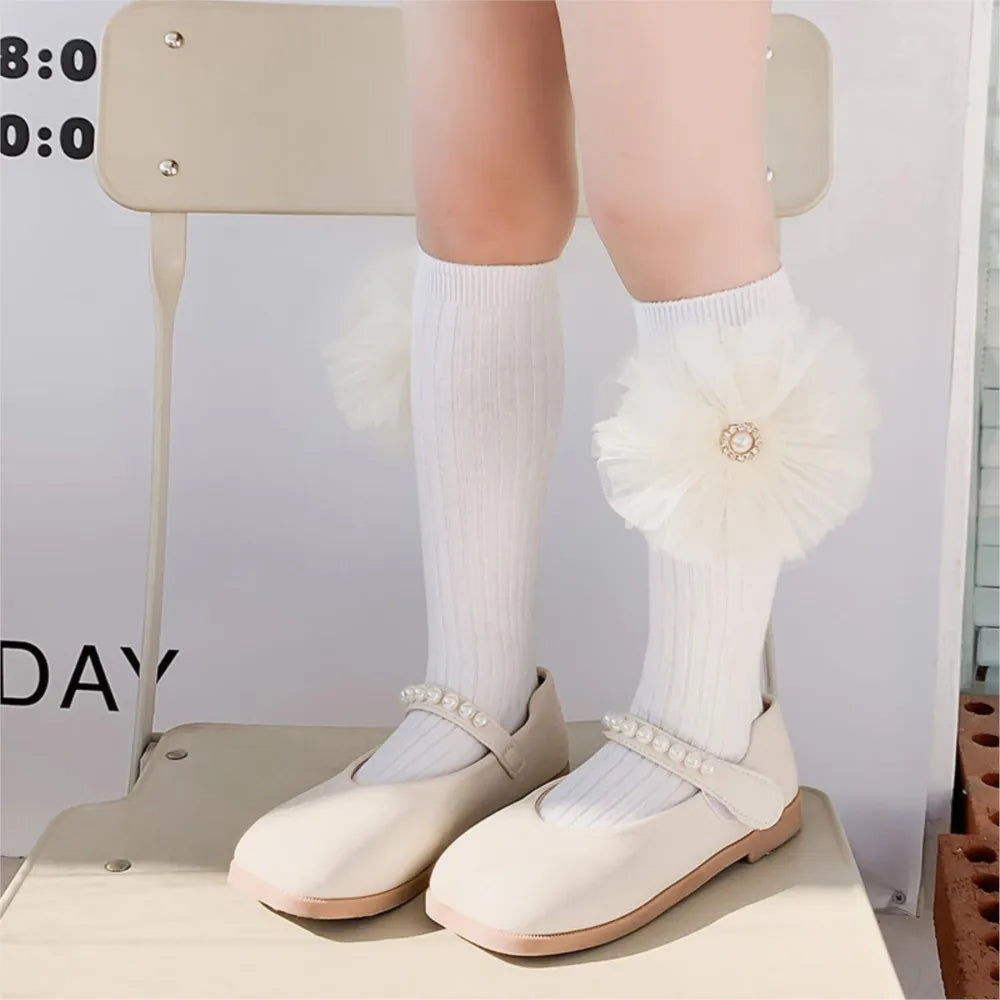 Chaussette longue blanche fleur et perle