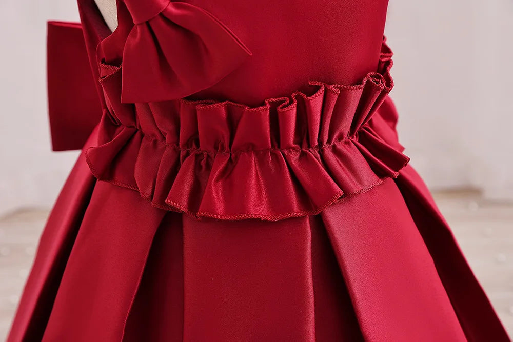 Robe de cérémonie satinée et élégante