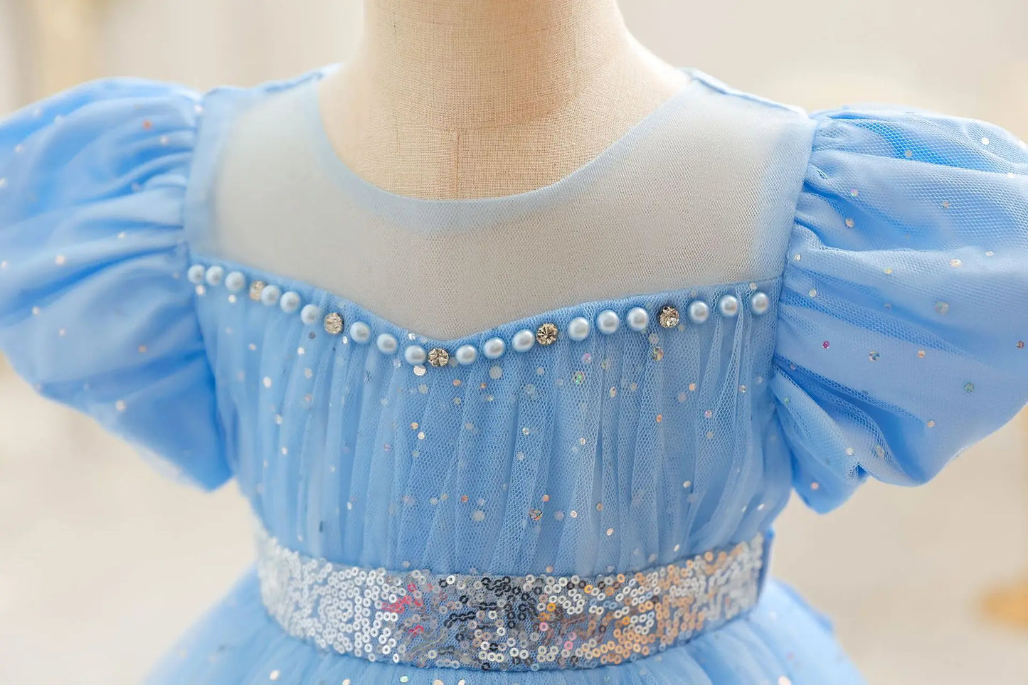 Robe anniversaire pour bébé fille ciel