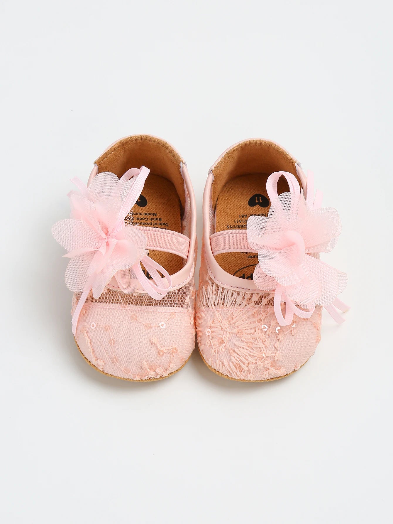Chaussure de mariage bébé