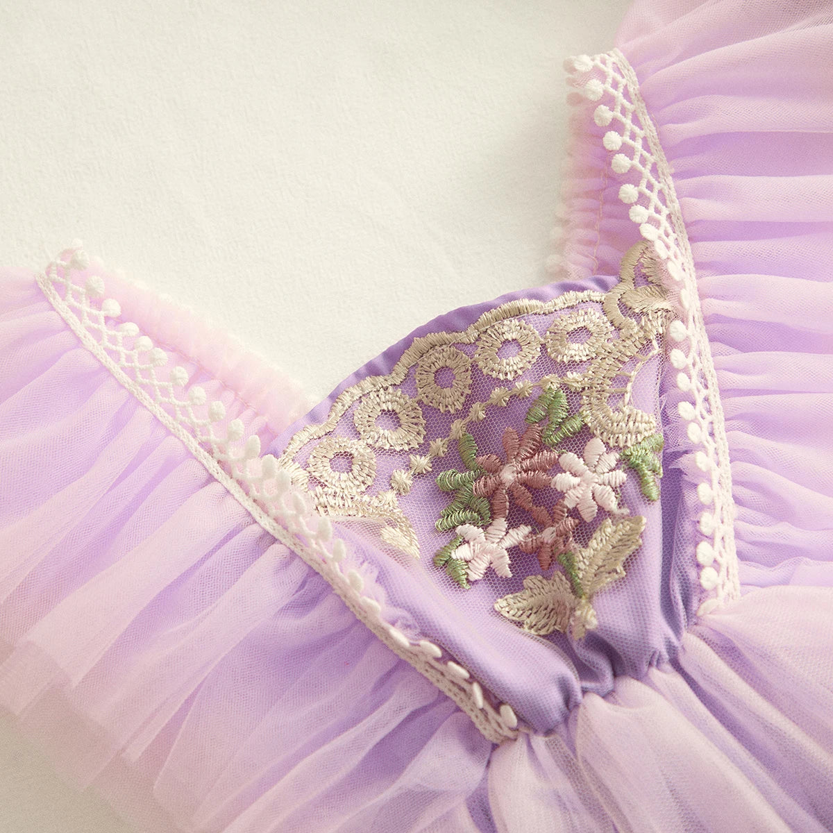 Barboteuse princesse bébé fleurie