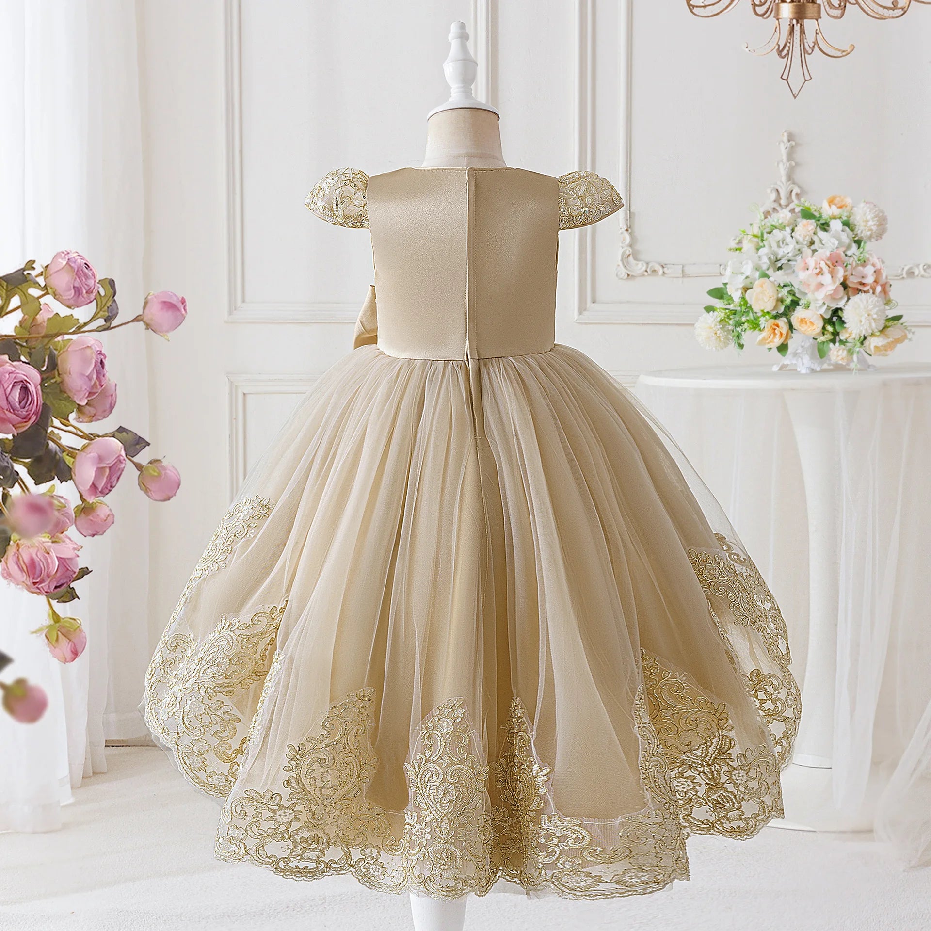 Robe de cérémonie Noël avec traine Jini
