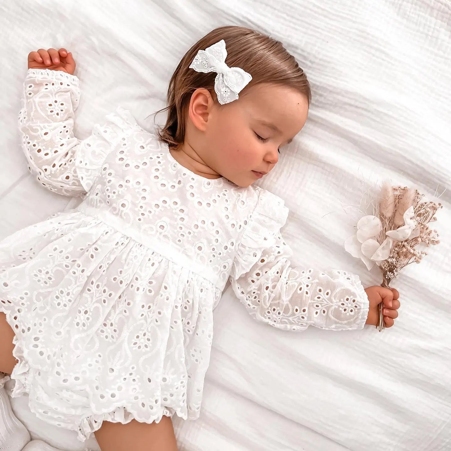 Robe bébé baptême avec short
