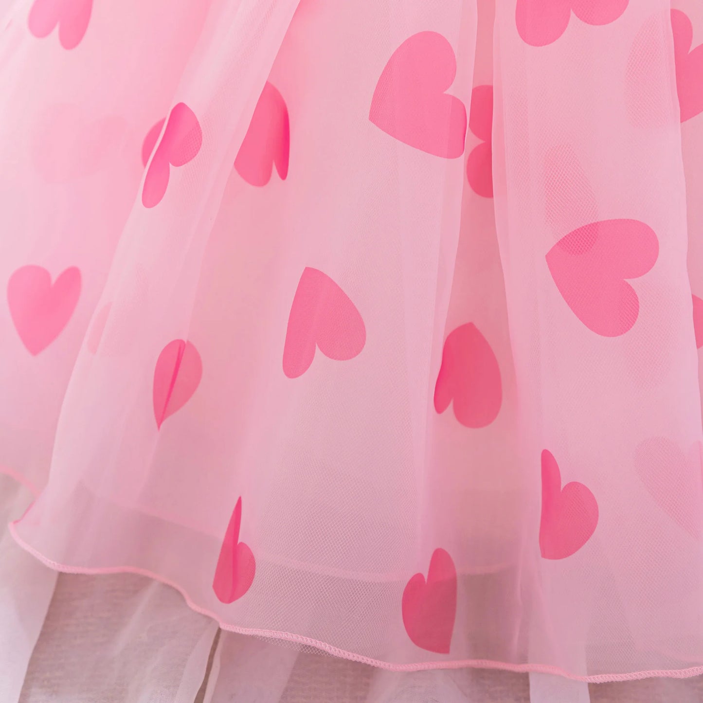 Robe enfant avec coeur rose magique