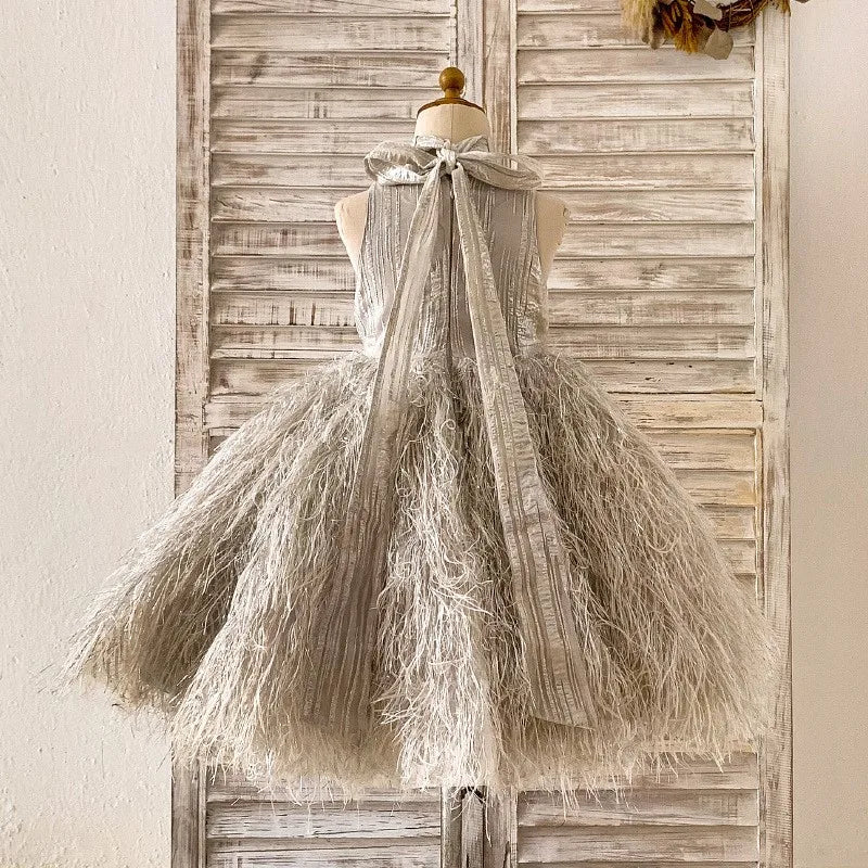 Robe plumage cérémonie fille