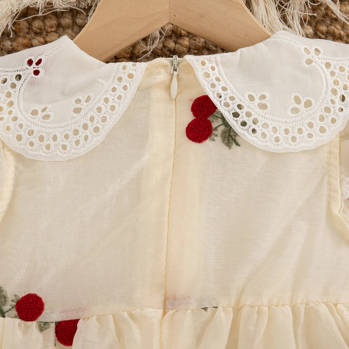Robe enfant petite cerise