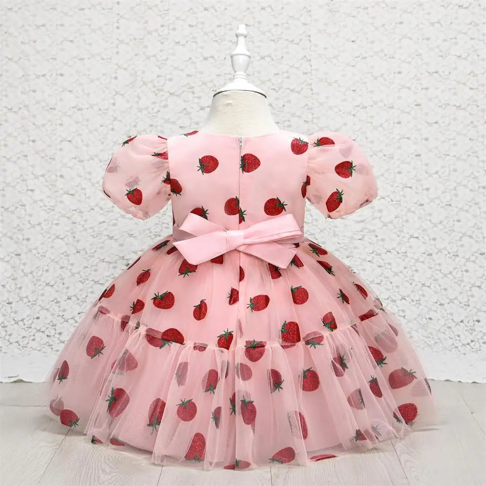 Robe anniversaire bébé fraise