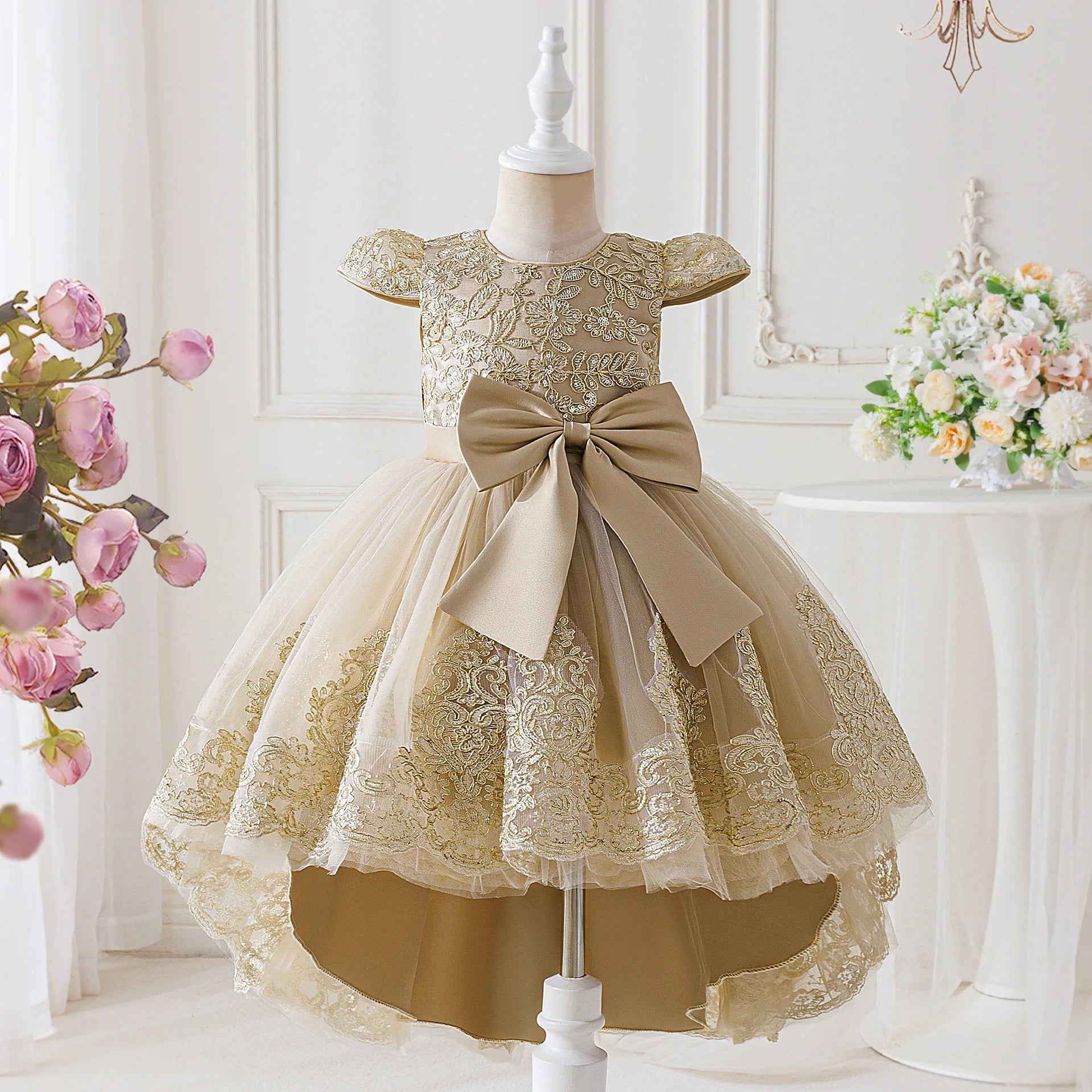 Robe de cérémonie Noël avec traine Jini