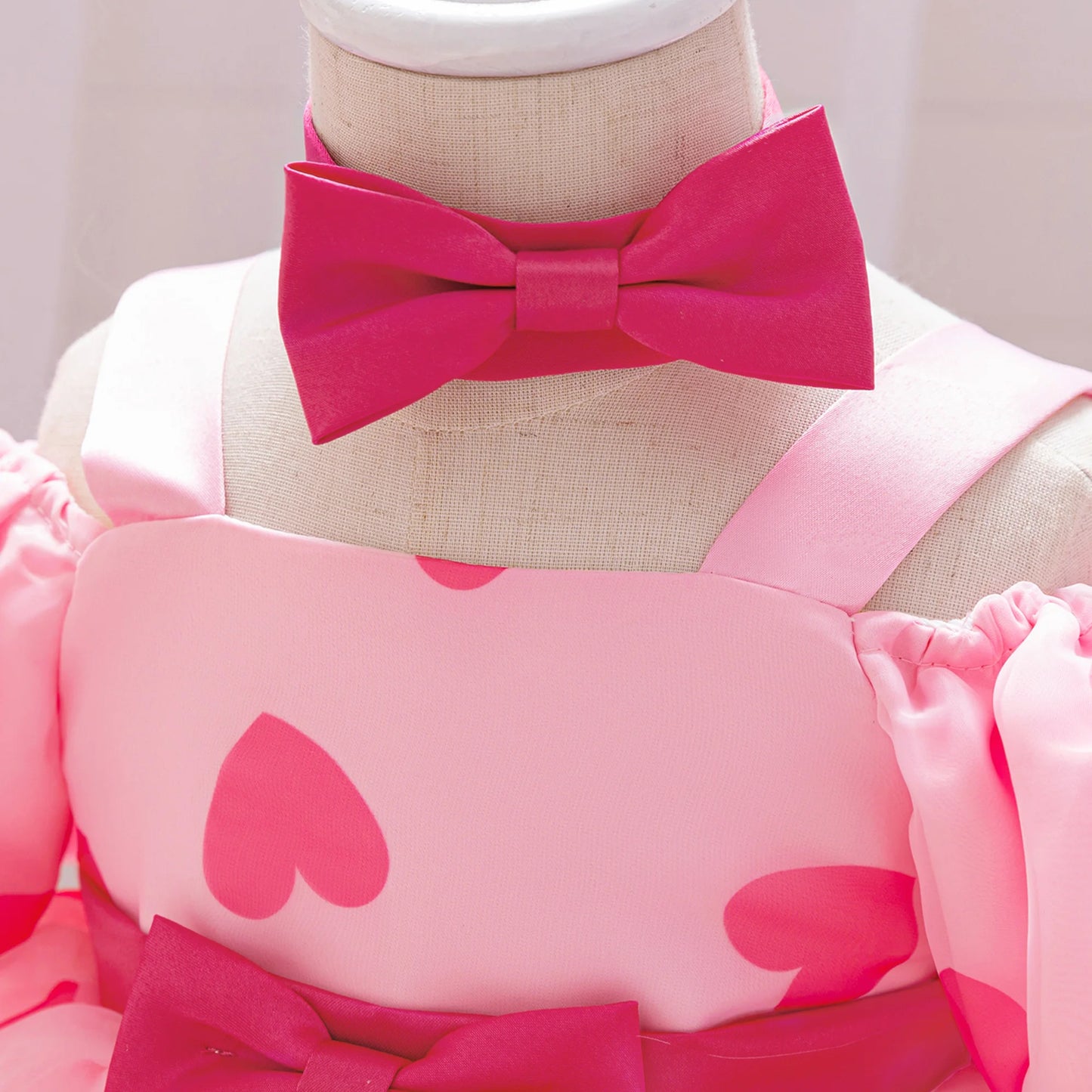 Robe enfant avec coeur rose magique