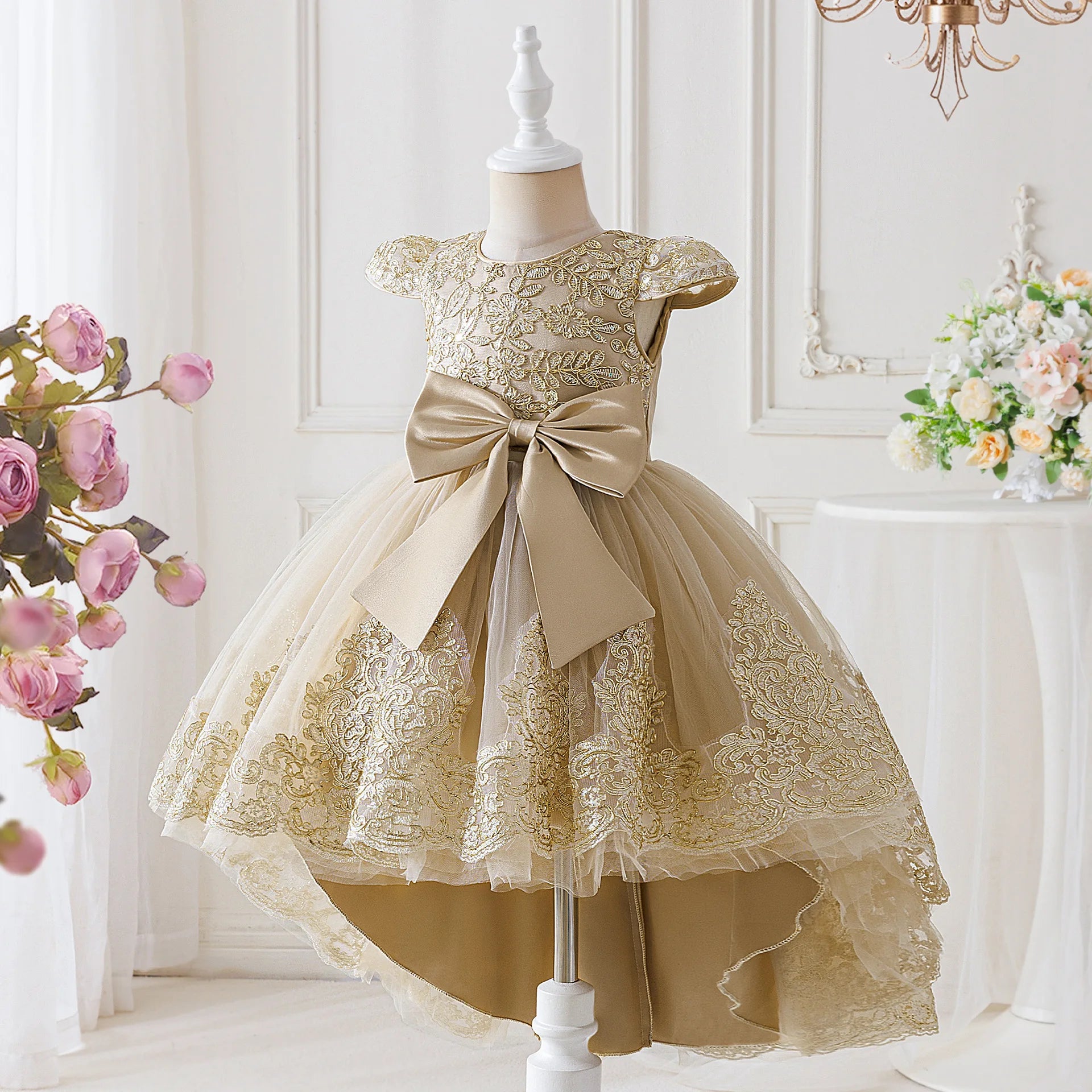 Robe de cérémonie Noël avec traine Jini