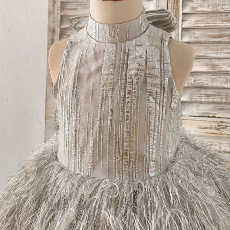 Robe plumage cérémonie fille