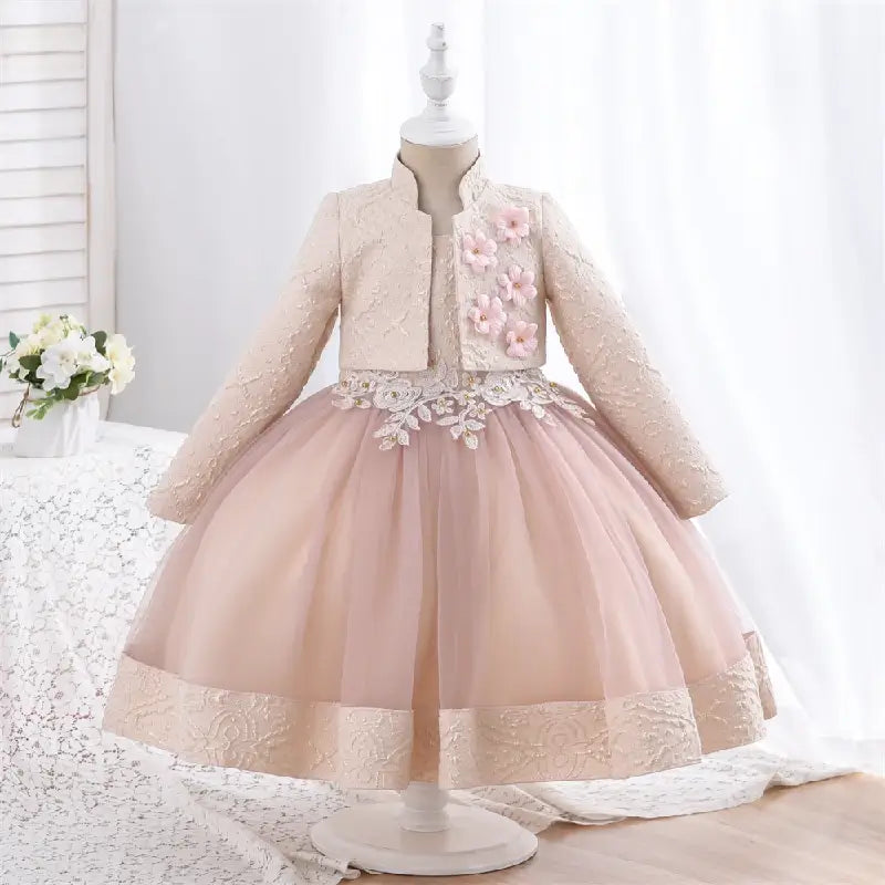 Robe rose cérémonie motifs de fleurs