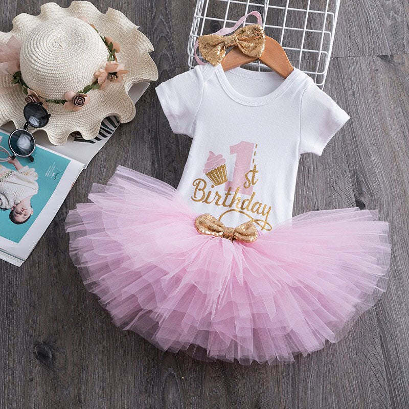 tenue premier anniversaire bébé fille