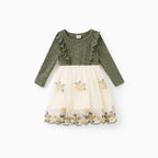 Robe enfant verte et crème avec volants sur le buste et broderies florales