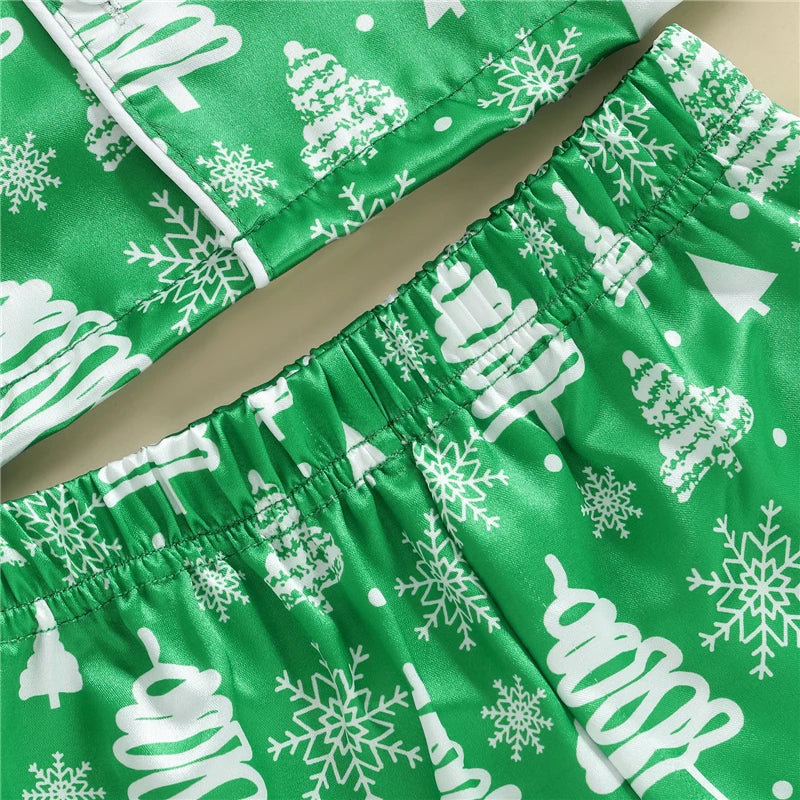 taille élastique du pyjama de noël fille à imprimés sapins blancs sur fond vert