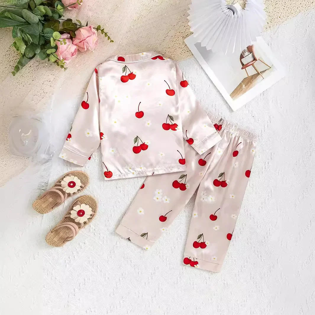 Vue dos pyjama fille ivoire cerises – haut à boutons et pantalon à taille élastique