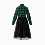 Vu arrière de la robe mère assortie mère fille à carreaux vert 