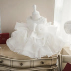 Robe blanche de baptême petite fille