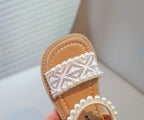 Sandale perle et motif pour enfant