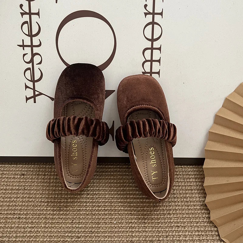 Ballerine in pelle scamosciata in stile natalizio per bambine