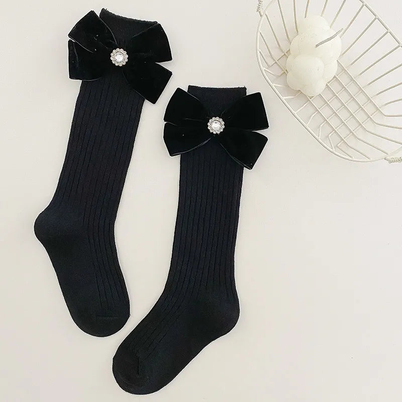 48757796307270|48757796340038|48757796372806