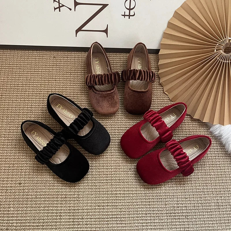 Ballerine in pelle scamosciata in stile natalizio per bambine