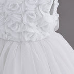 Vestido formal de niña con corpiño floral 