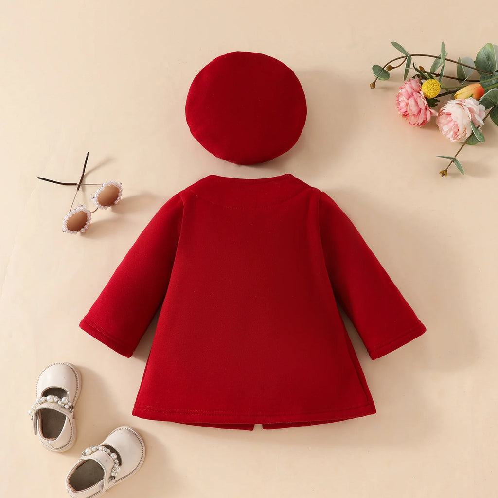 Elegante abrigo rojo para niños