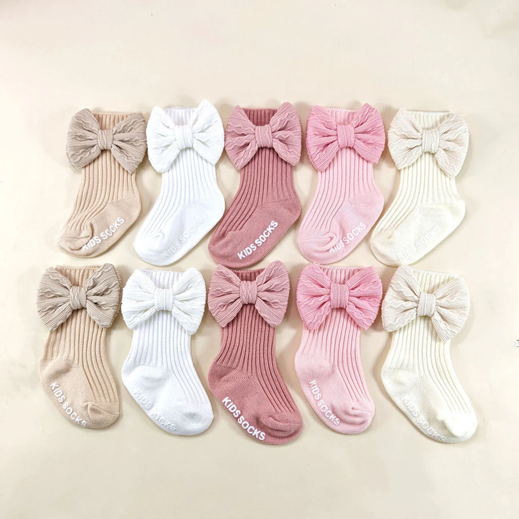 Accessoires bébé - Bonnet + Chaussette noeud papillon