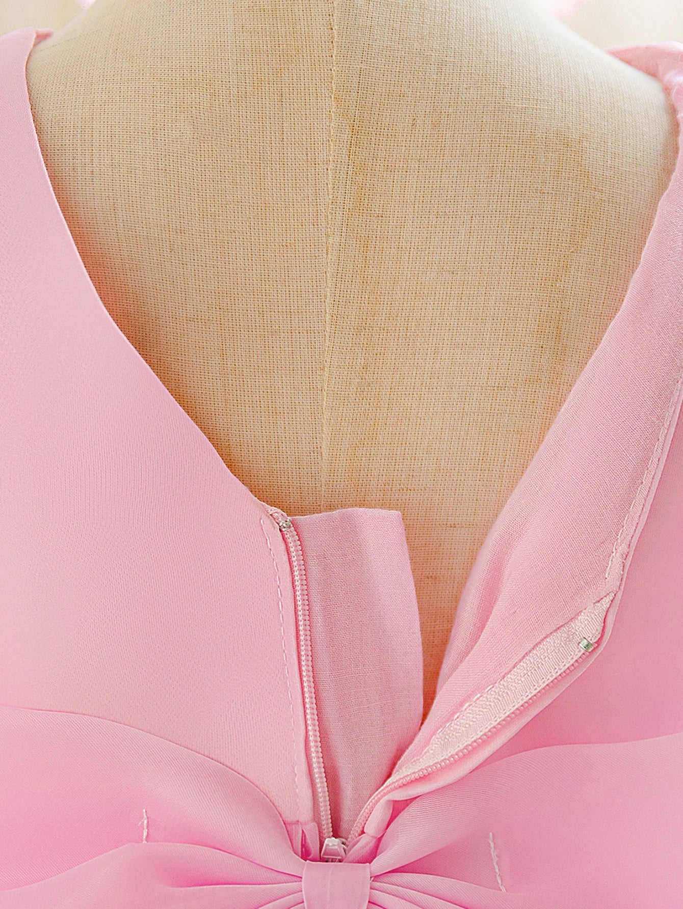 Robe anniversaire fille - Traine et froufrou