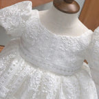 Vestido blanco de bautizo para niño