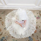 Robe baptême bébé + son chapeau