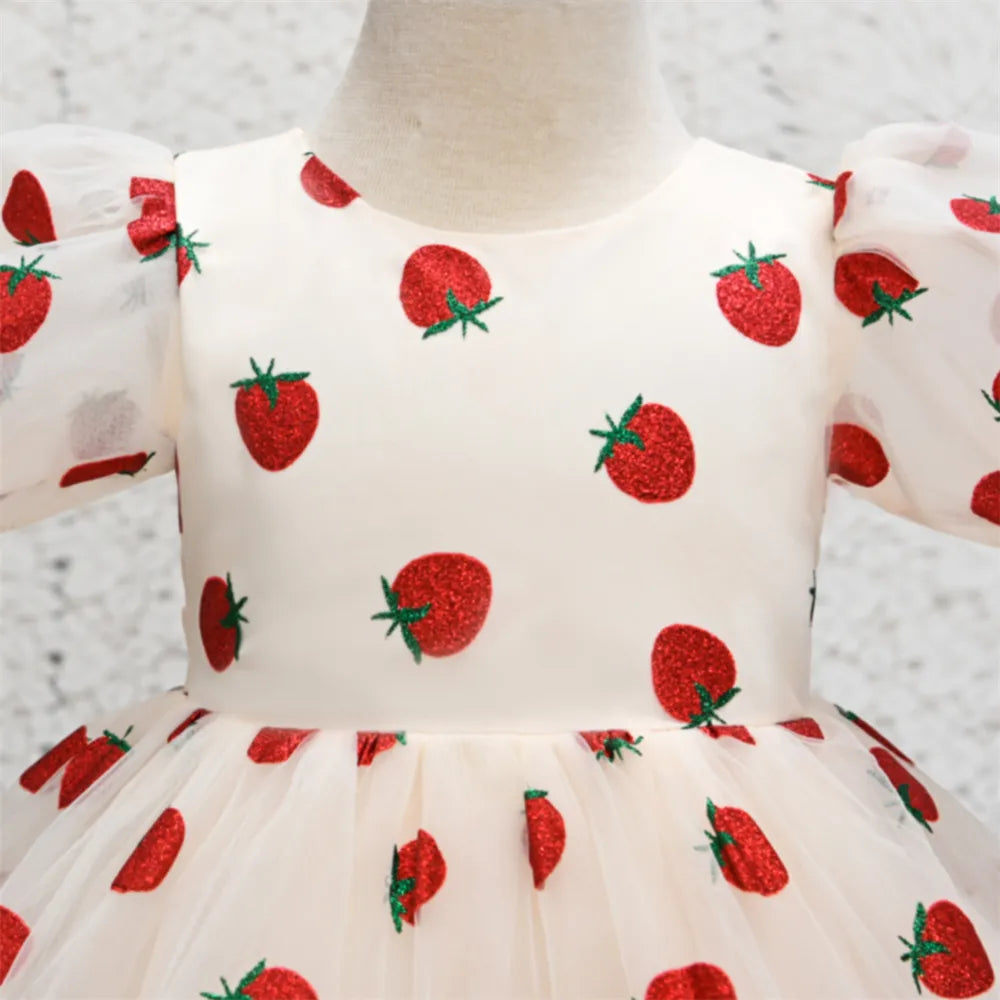 Robe anniversaire bébé fraise