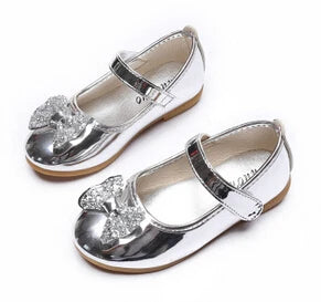 Chaussure enfant fille de noël argent