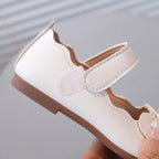 Ballerine in similpelle con fiocco per bambina