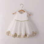 Abito e mantello per il compleanno dei bambini di Rita