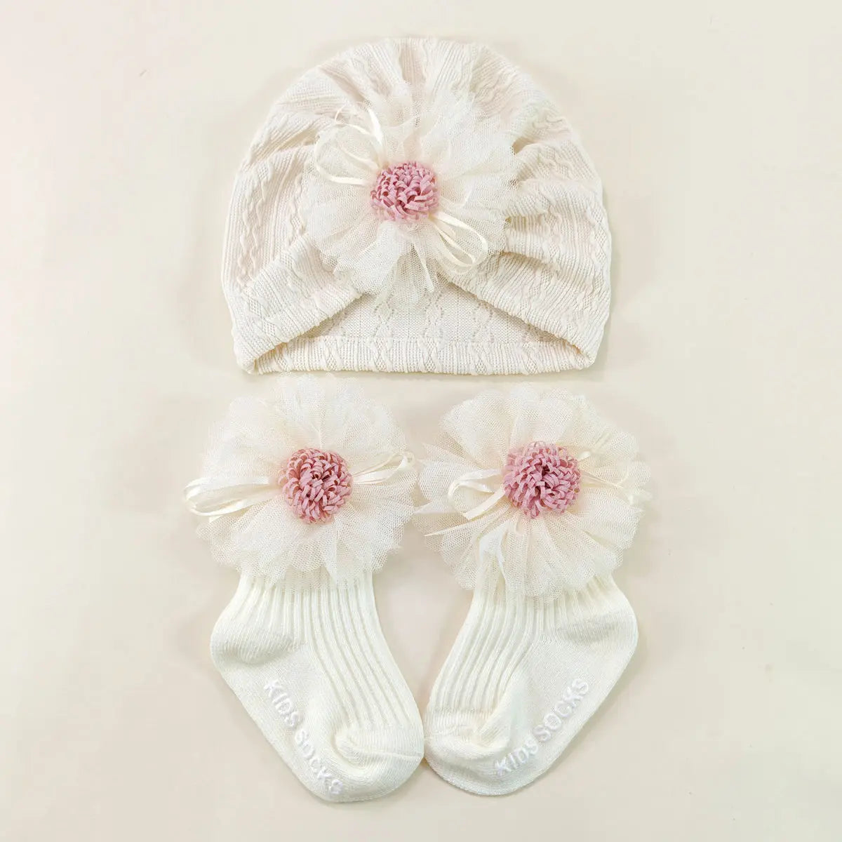Accessoire bébé - Chapeau et chaussette