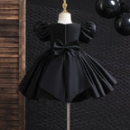 El vestido formal de María