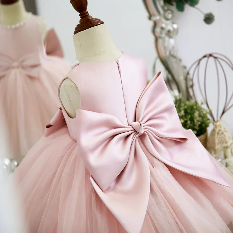 Vestido formal infantil de María