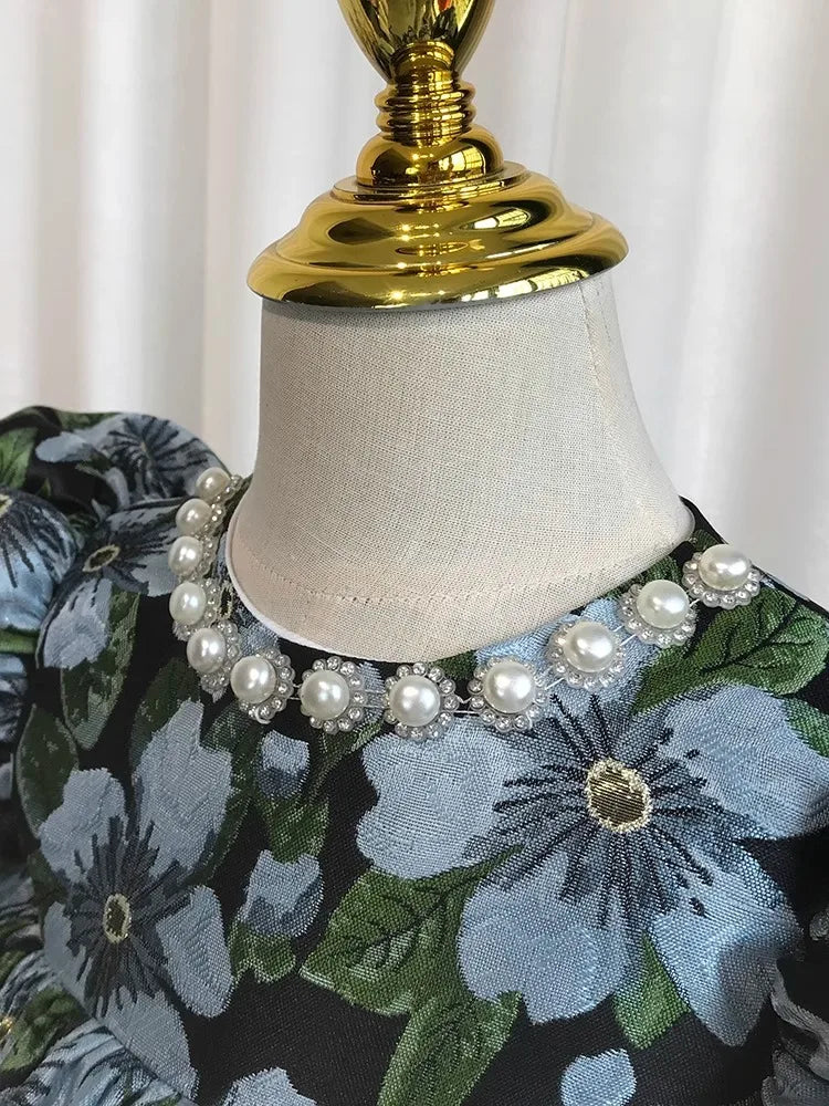 Vestido formal infantil con estampado floral