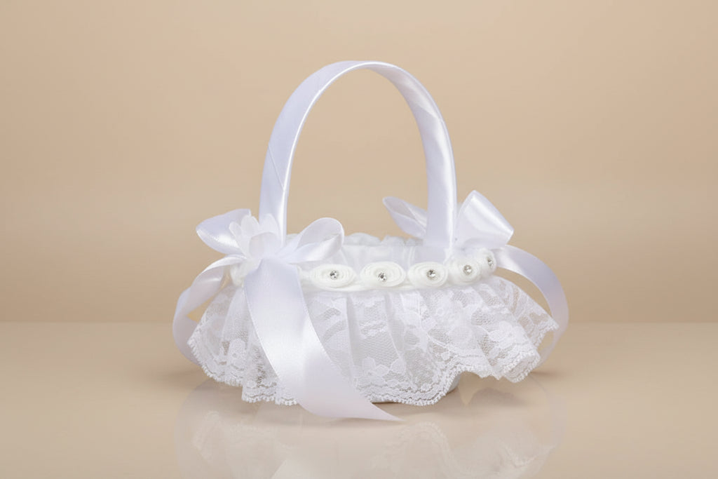 Panier blanc pour baptême enfant