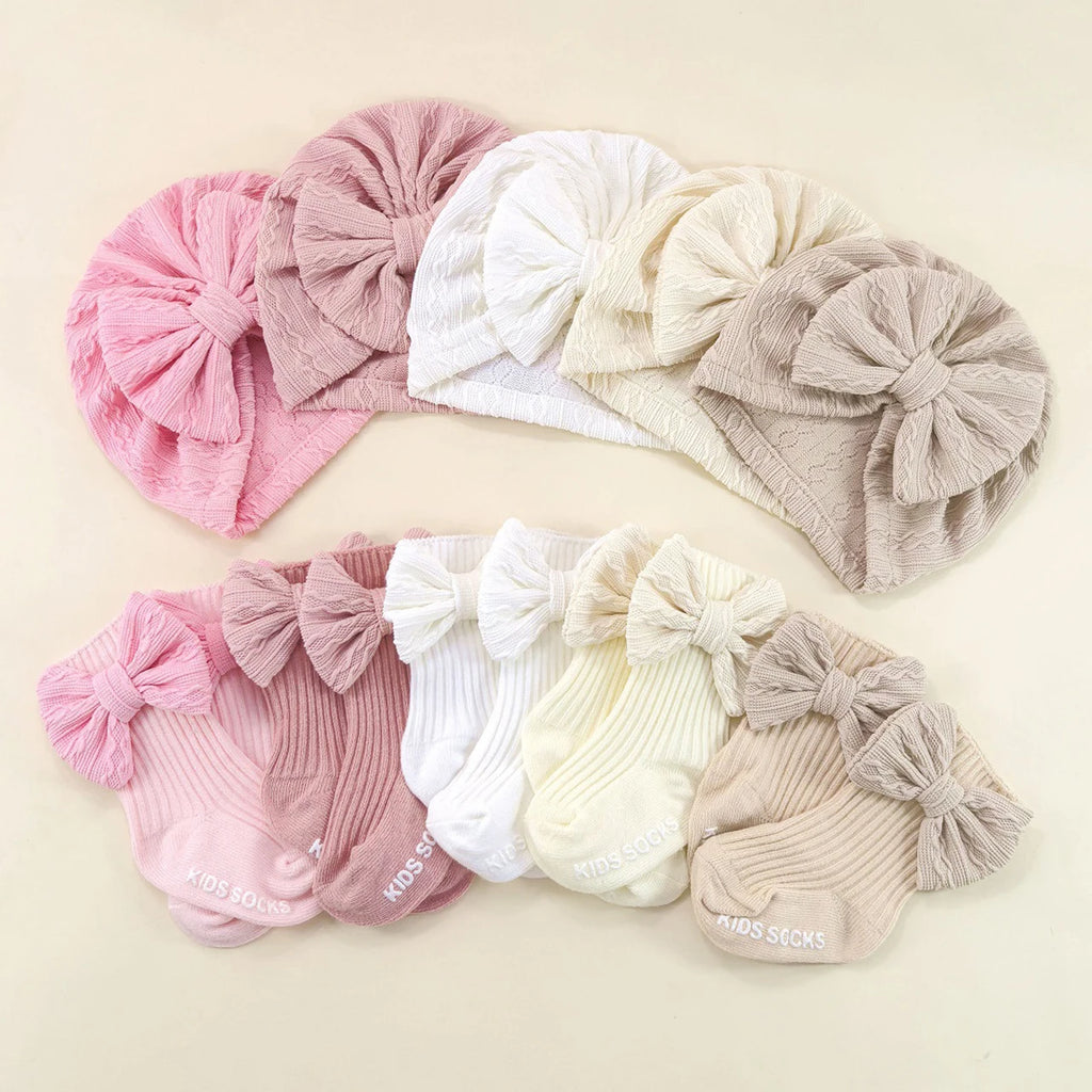 Accessoires bébé - Bonnet + Chaussette noeud papillon