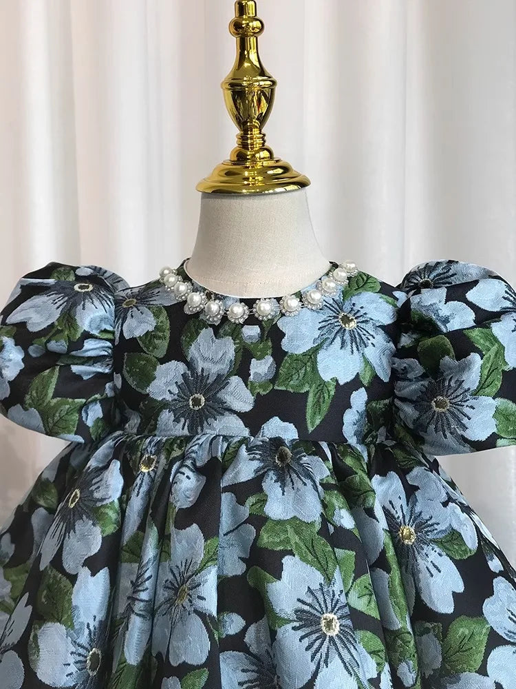 Vestido formal infantil con estampado floral