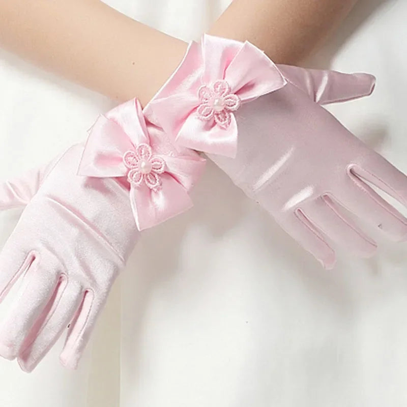 Guantes de boda con pajarita